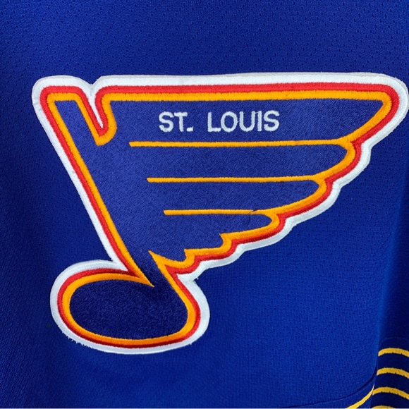 Vintage CCM St Louis Blues Hockey Jersey - Picture 4 of 10